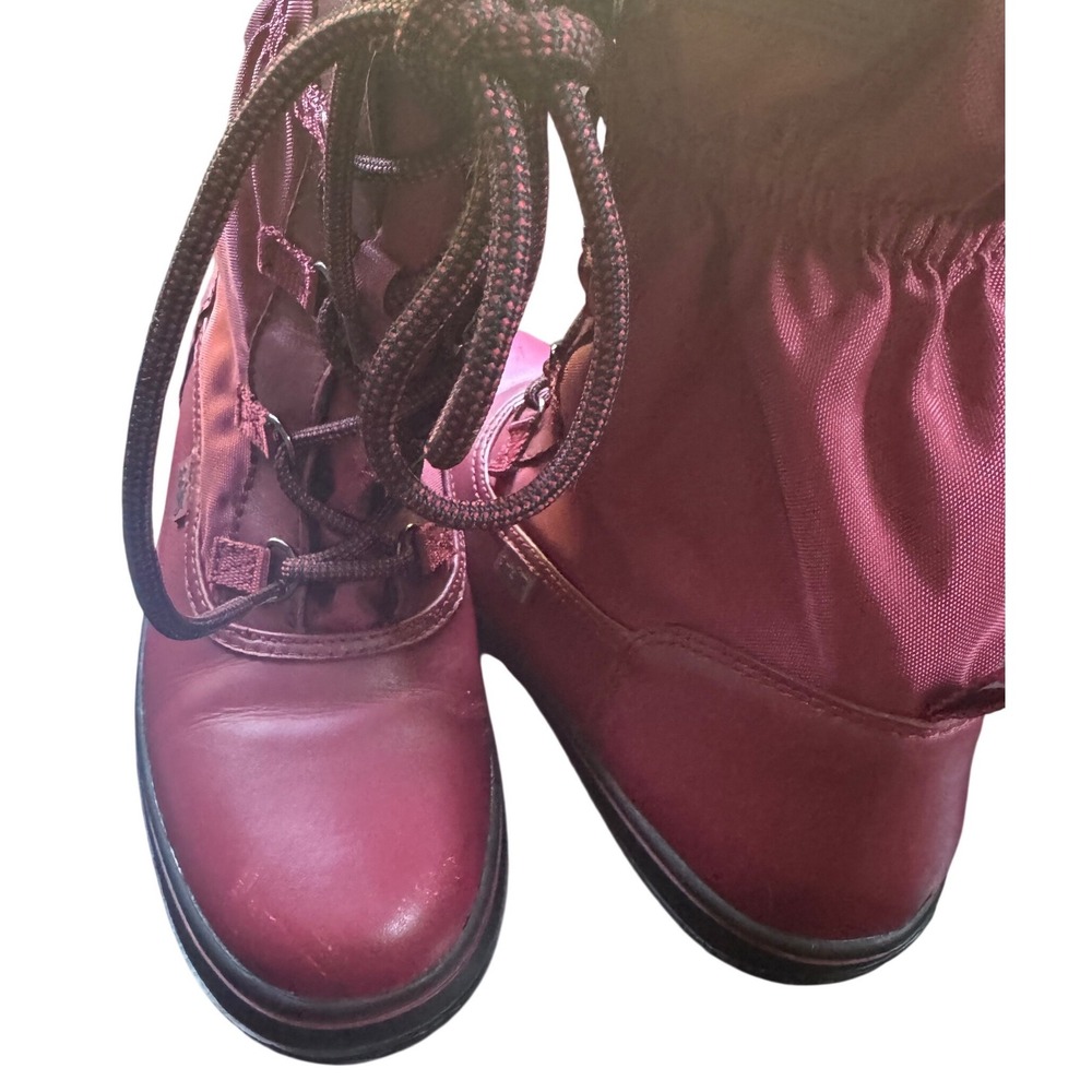 Coach Sage Snow Red Burgundy Nylon Leather Lace Up Mild Calf Winter Boots Size 7